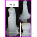 2015 guangzhou white column chiffon one shoulder wedding dresses with back cape/floor length V0110